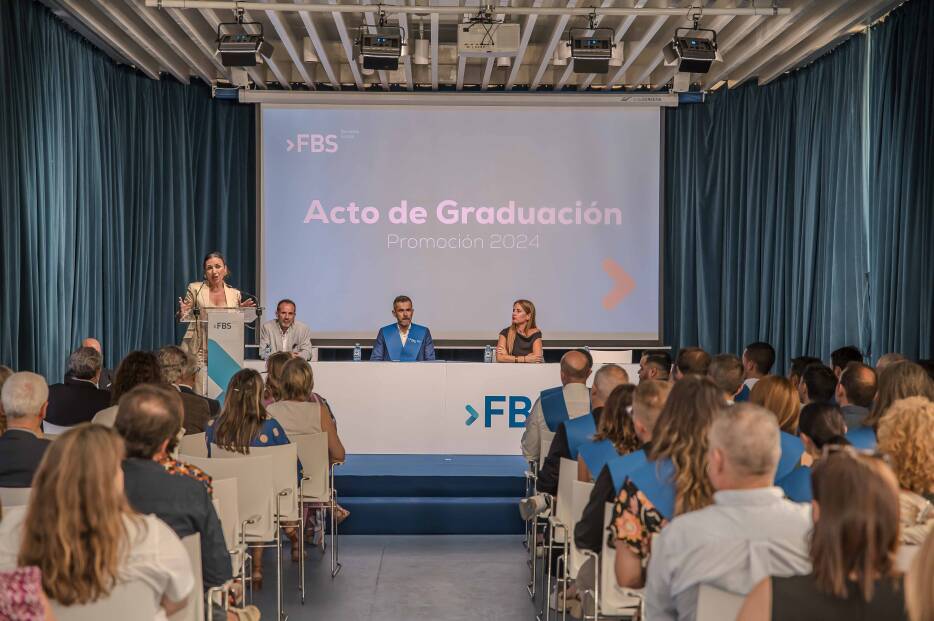 Acto de graduación CADE impulsado por Fundesem Business School junto con el El Círculo-Directivos Alicante